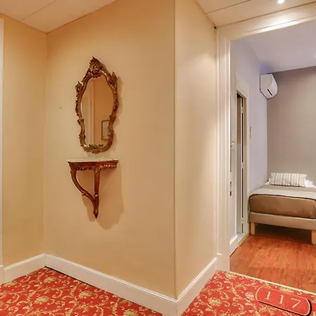 Lepante Hotel 2*